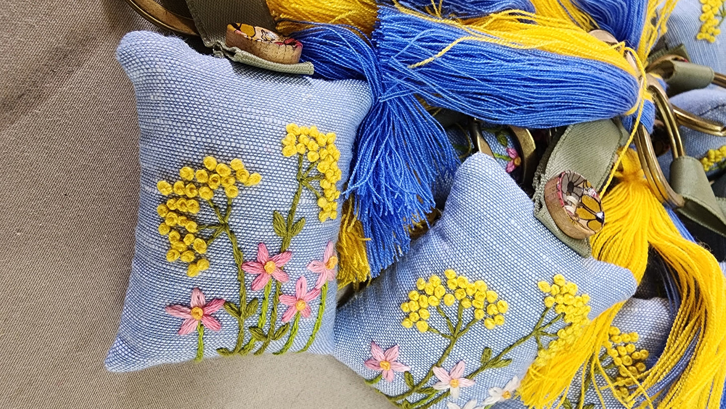 Ikali - Mini Garden - Hand-embroidered Keychain