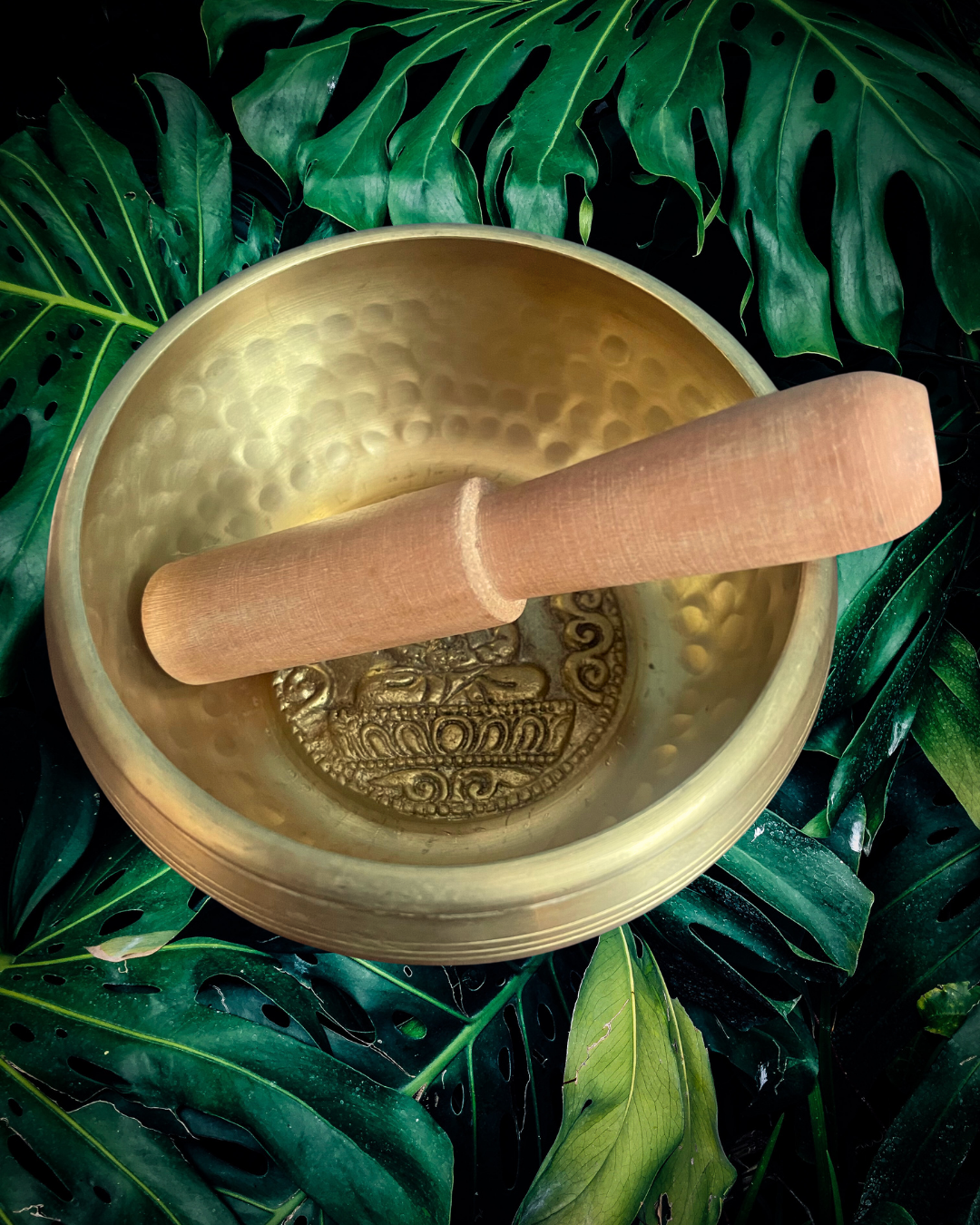 Singing Bowl - 5-metal Panchaloha Hand-hammered Bowl (4.5 inch) with Wooden Mallet