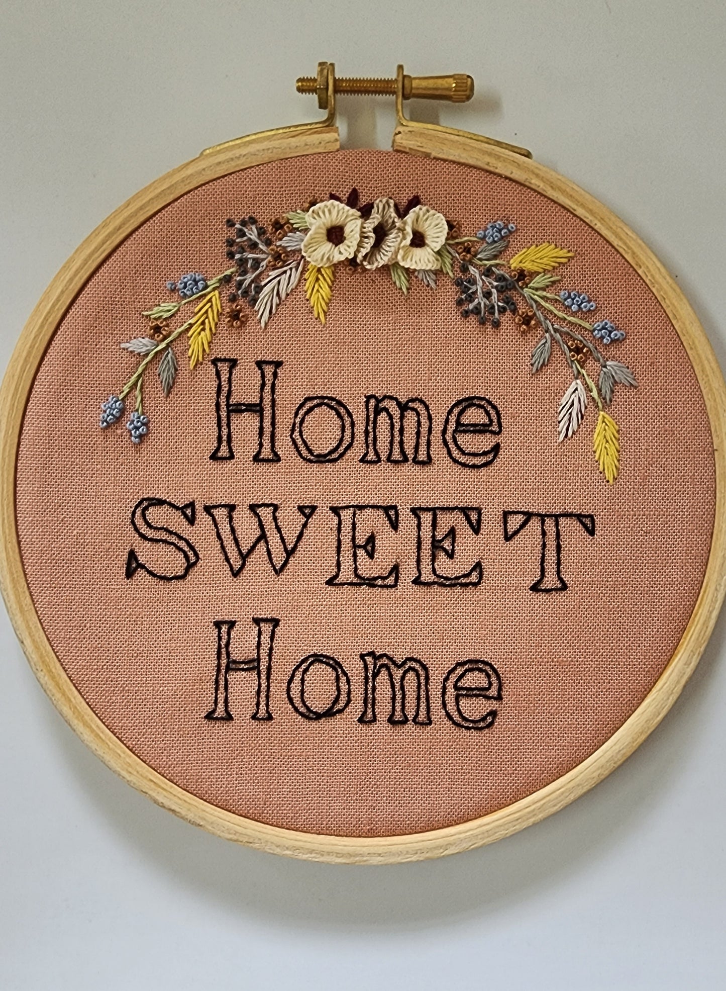 Ikali - Home Sweet Home - Hand-embroidered Wall-hanging Hoop