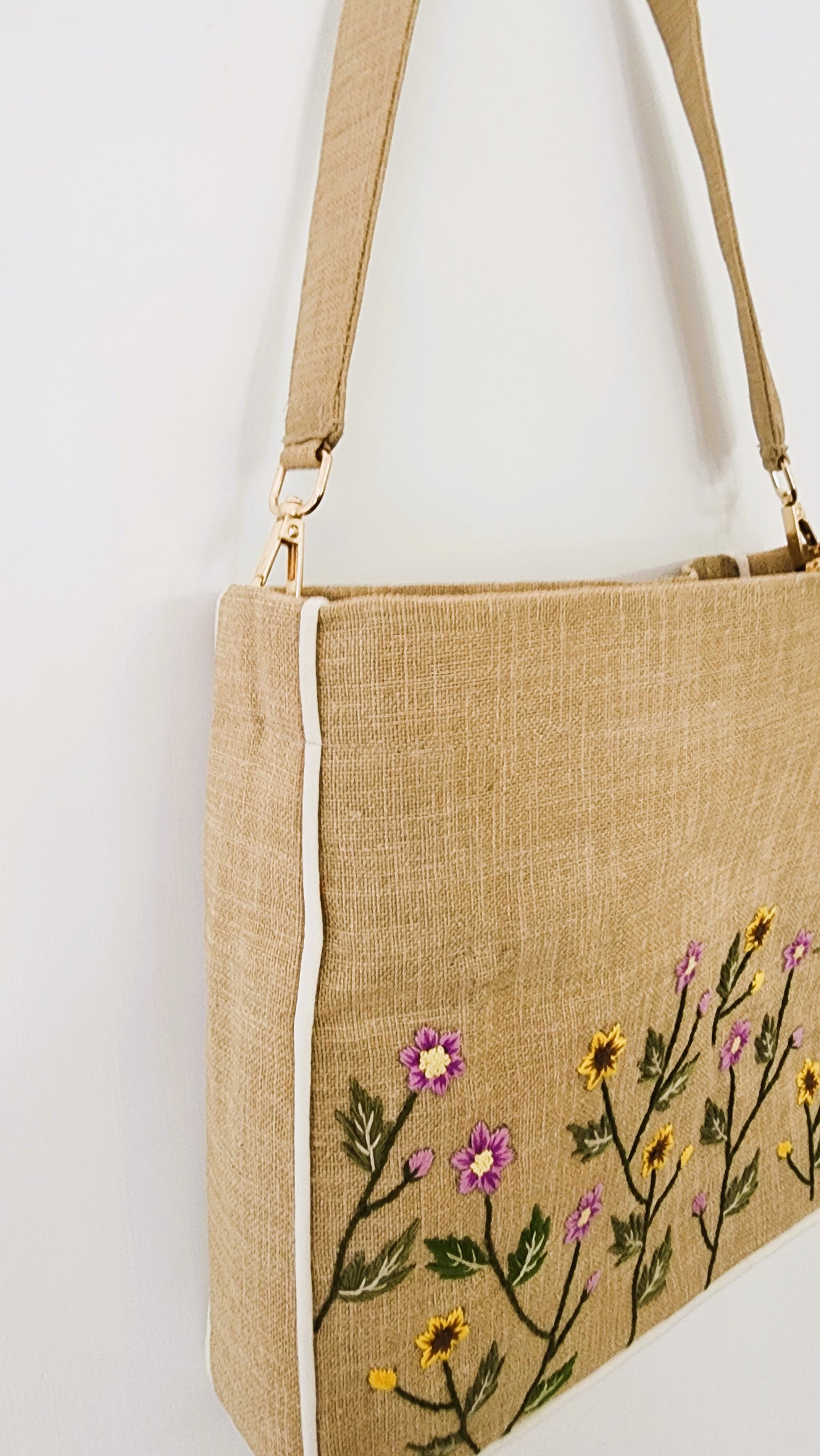 Ikali - Liki Flowers - Hand-embroidered Kumstu bo Bag