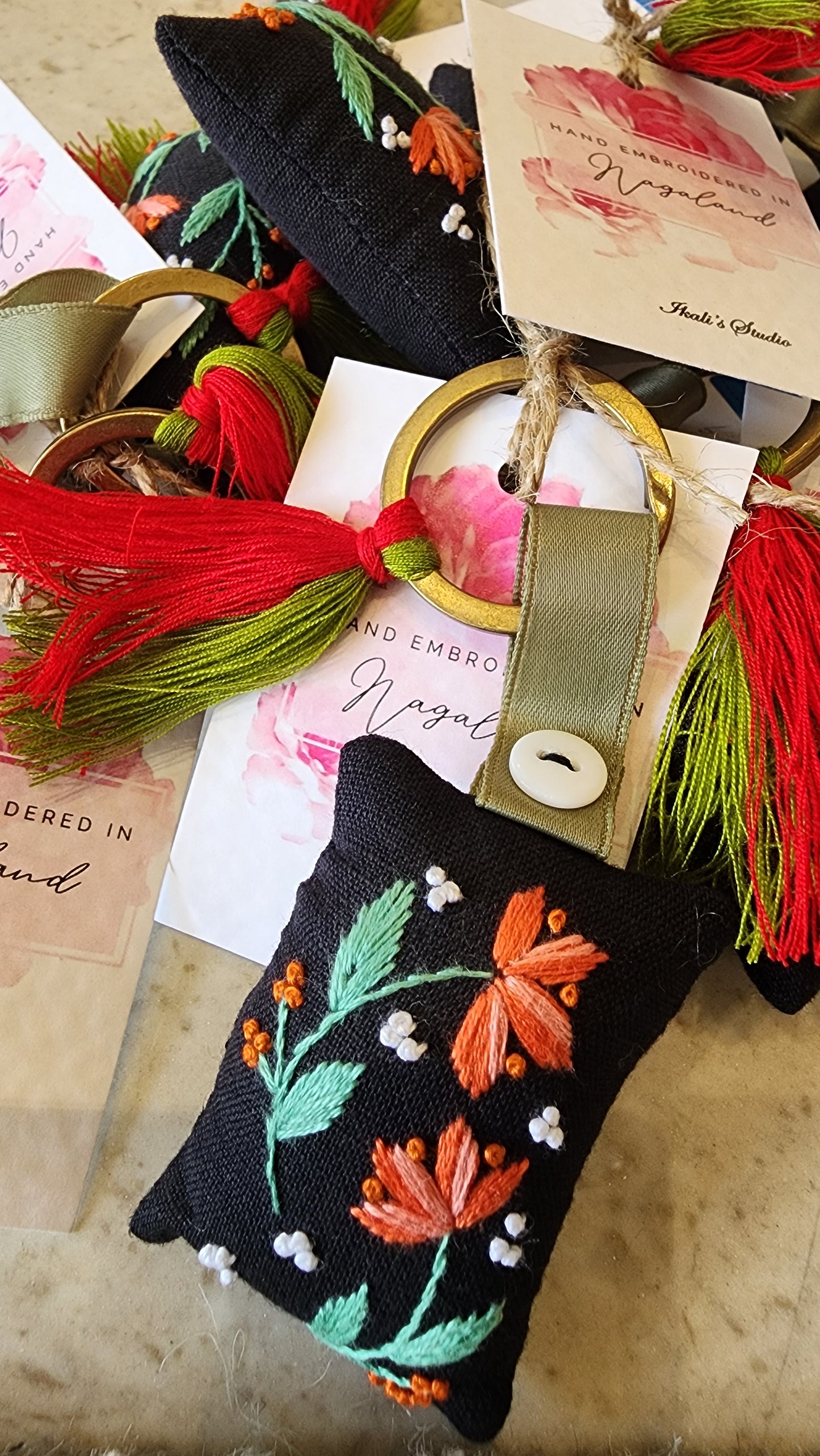 Orange Flowers - Hand-embroidered Keychain