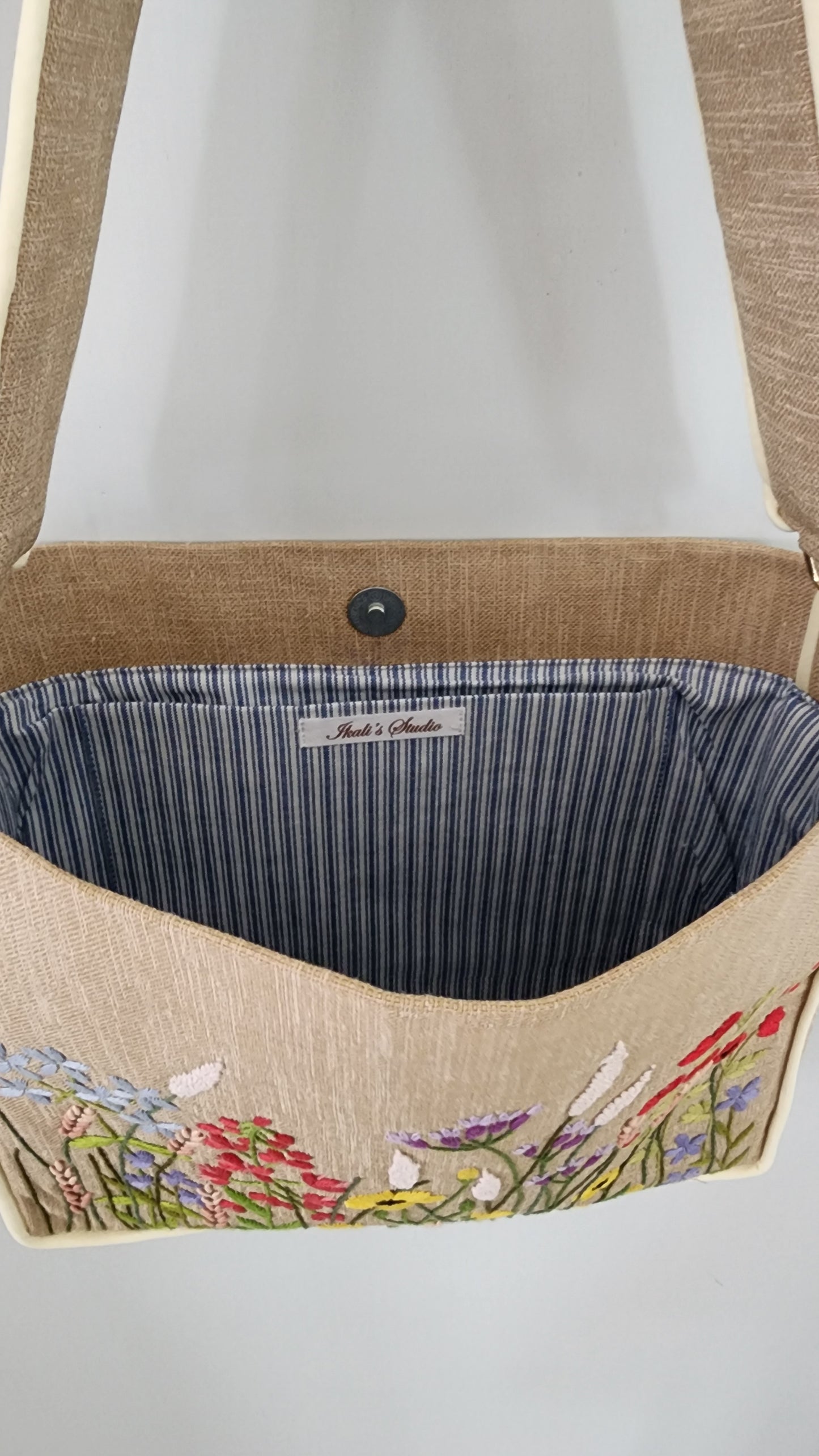 Ikali - Poppy Mix Garden - Hand-embroidered Kumstu bo Bag