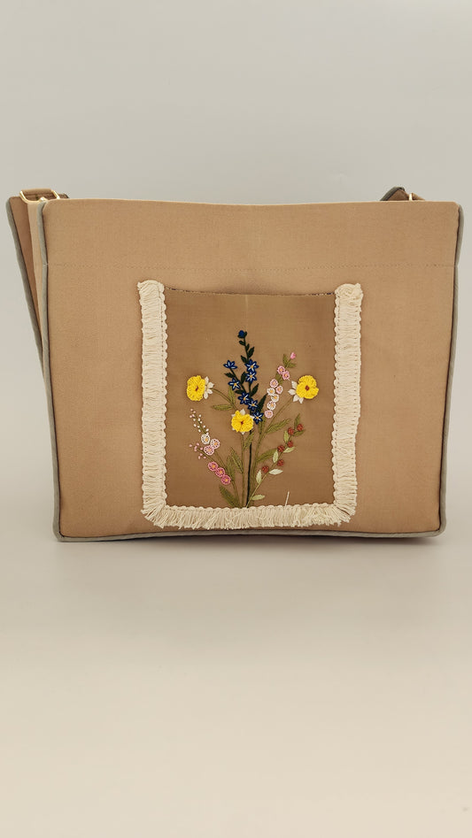 Ikali - Spring M Bouquet - Hand-embroidered Kumstu bo Bag