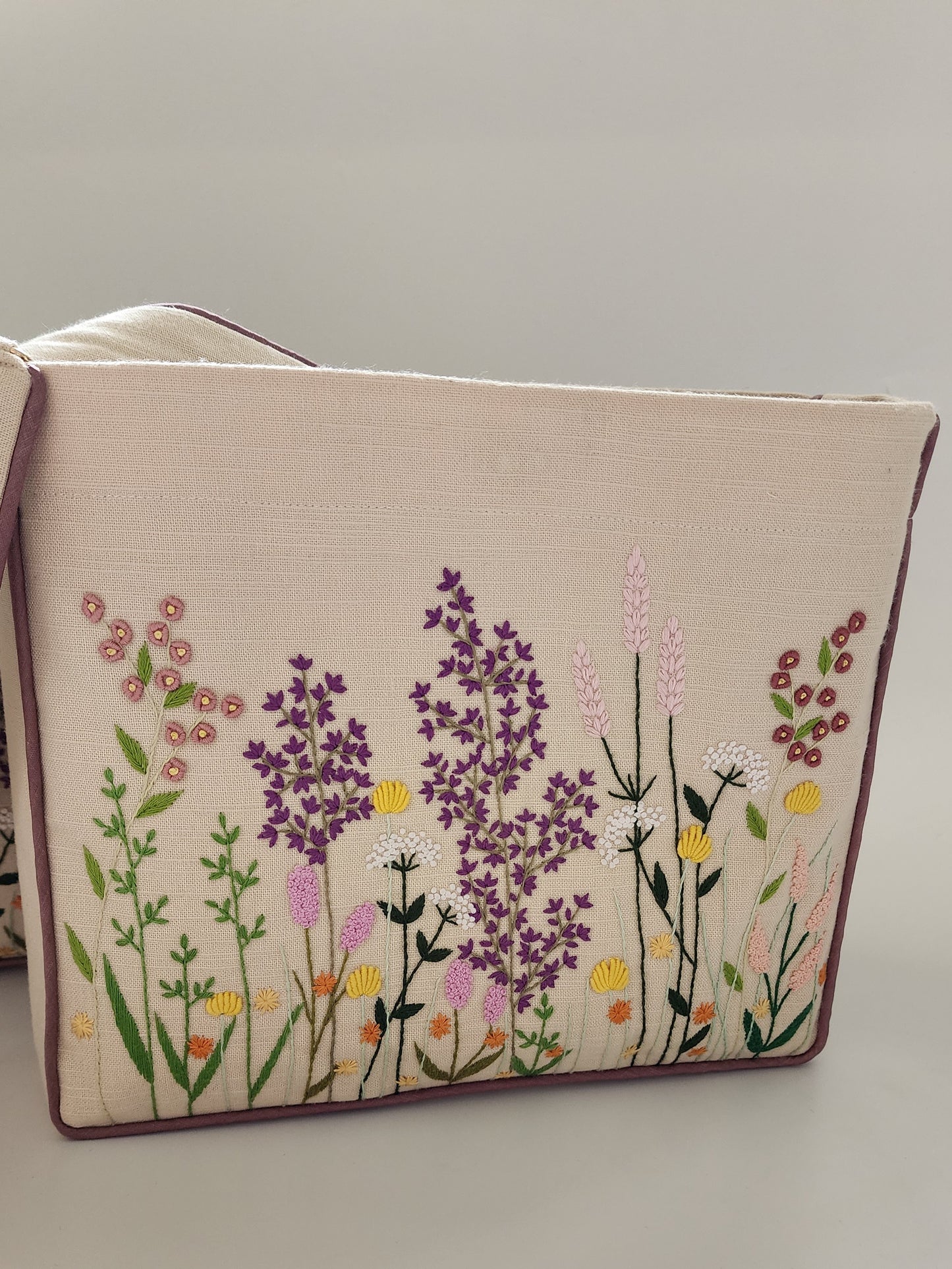 Full Garden - Hand-embroidered Kumstu bo Bag