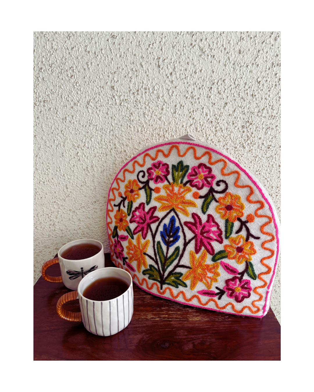 Handmade Tea Cosy Kashmiri crewel embroidery, Large – Darjeeling