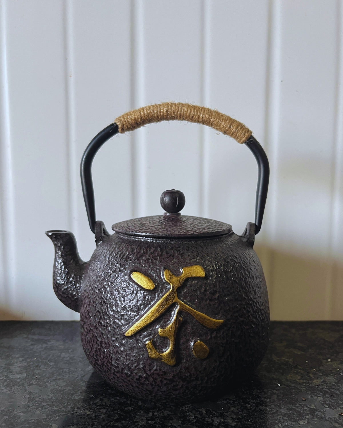 Cast-Iron Hobnail TeaPot - Traditional Japanese Tetsubin (Tetsu-Kyusu) Happy Family Black TeaPot 700ml