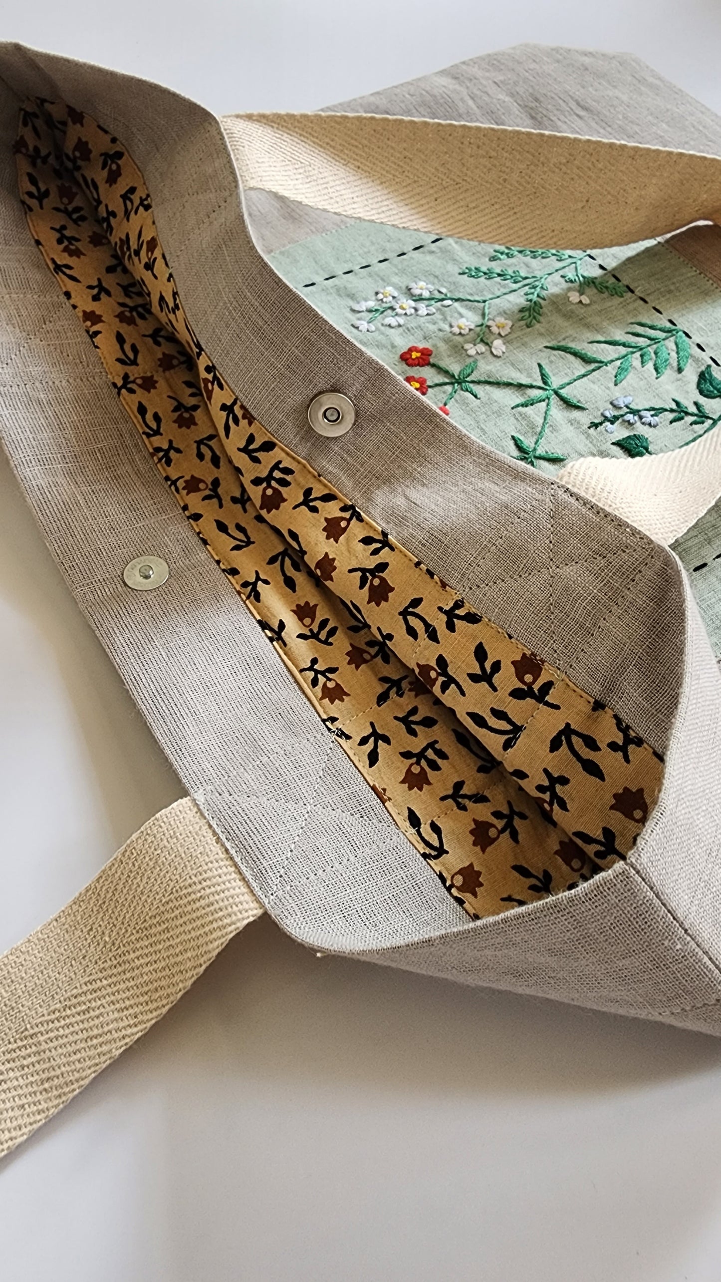 Ikali - Summer Garden - Hand-embroidered Tote
