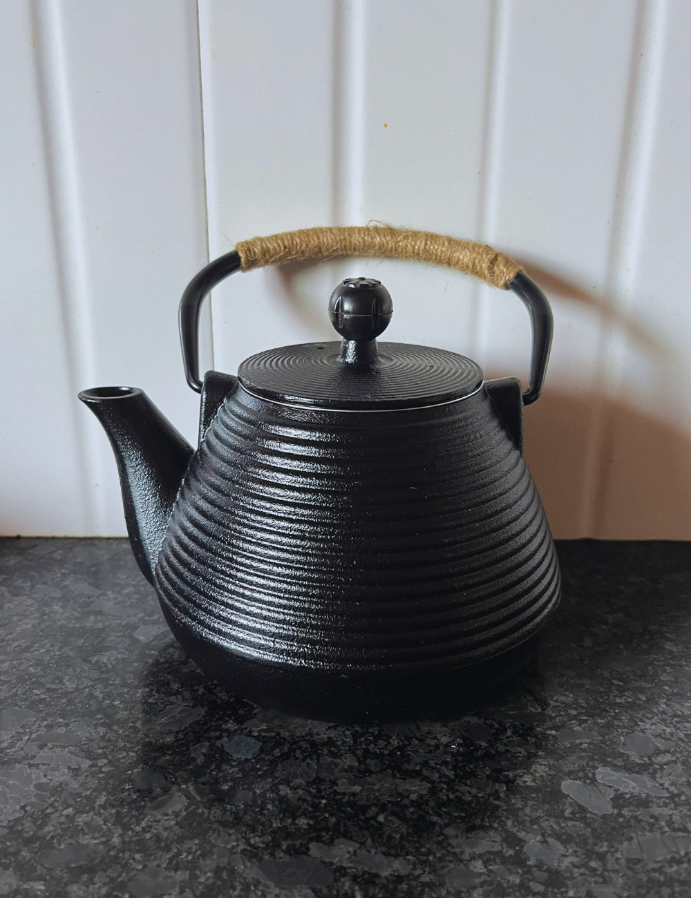 Cast-Iron Hobnail TeaPot - Traditional Japanese Tetsubin (Tetsu-Kyusu) Black Lines TeaPot 1000ml