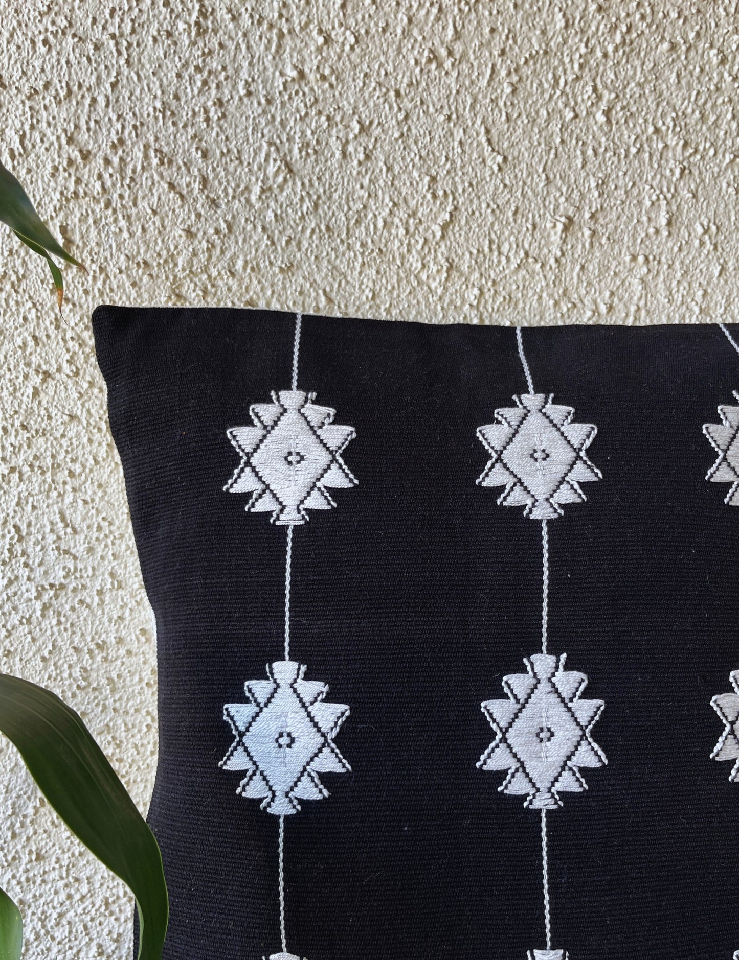 Chizami Weaves - Loin Loom Handwoven Cushion Cover Set in White & Black (Set of 5)