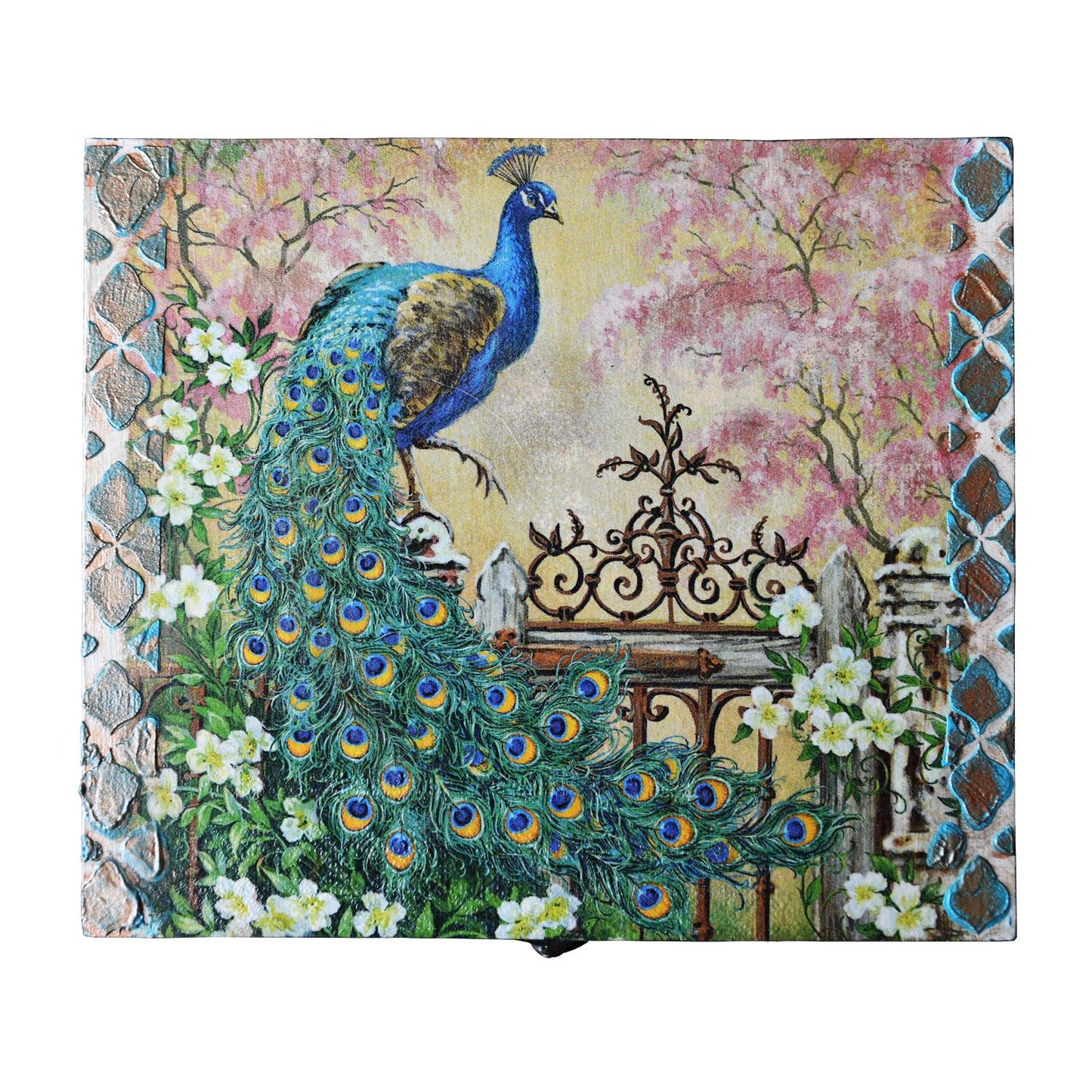 4 Peacock Wings motif