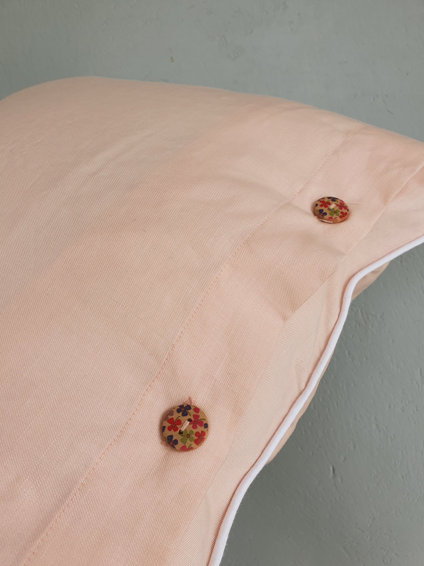 Ikali – Cosmos - Hand-embroidered Cushion Cover Set (Set of 2)
