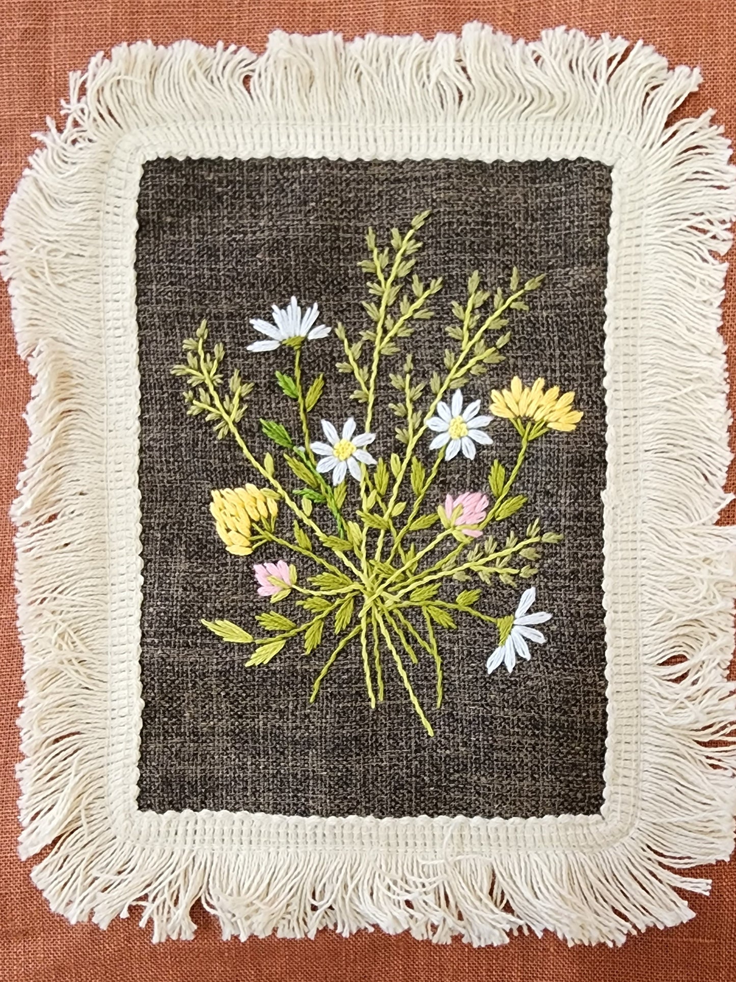 Ikali - Flower Bouquet - Hand-embroidered Tote