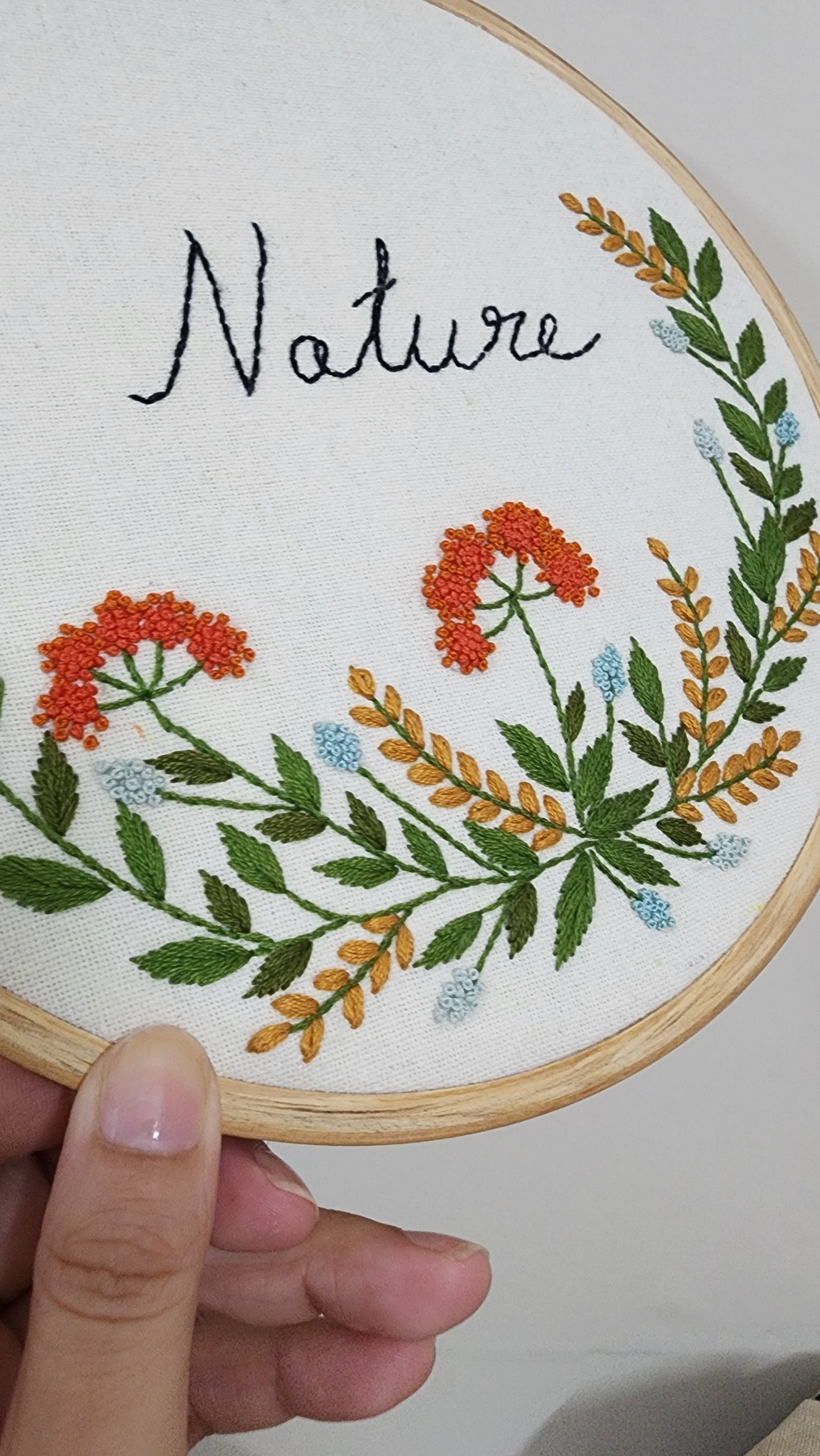 Ikali - Nature - Hand-embroidered Wall-hanging Hoop