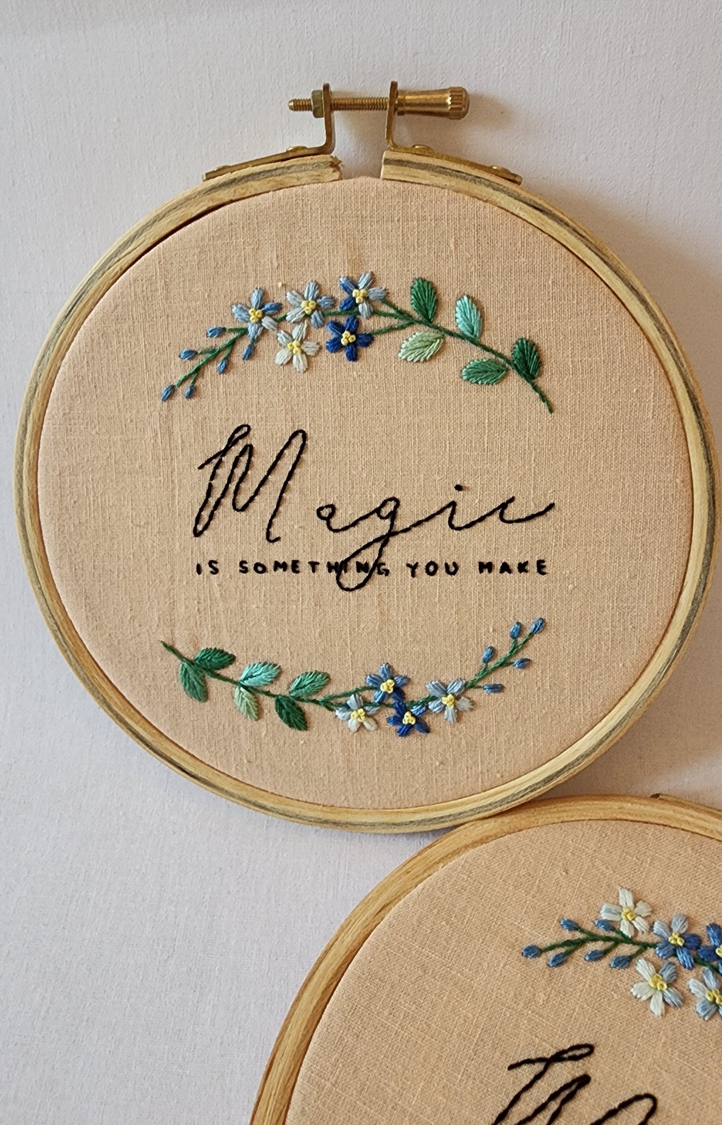 Ikali - Magic - Hand-embroidered Wall-hanging Hoop