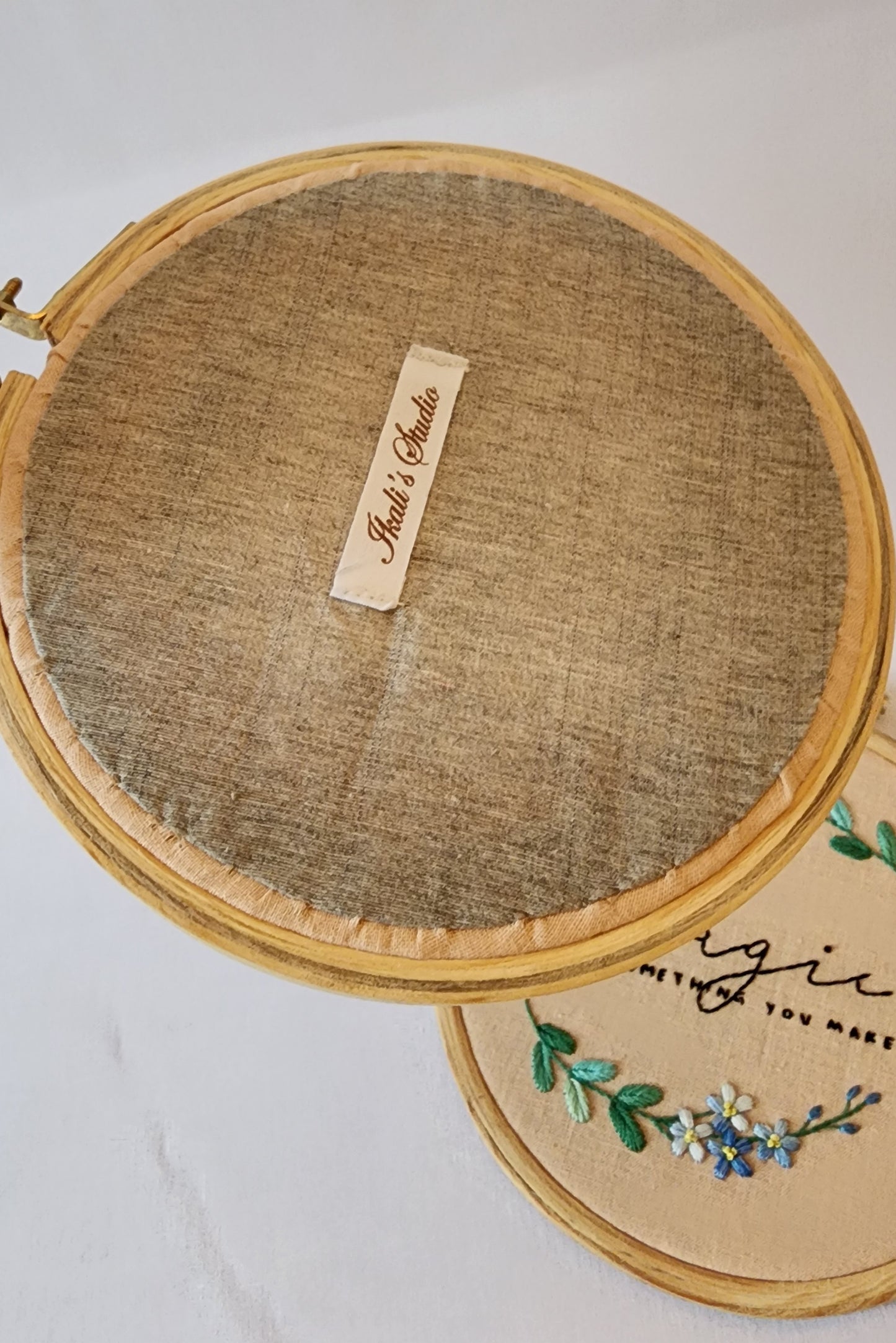 Ikali - Magic - Hand-embroidered Wall-hanging Hoop