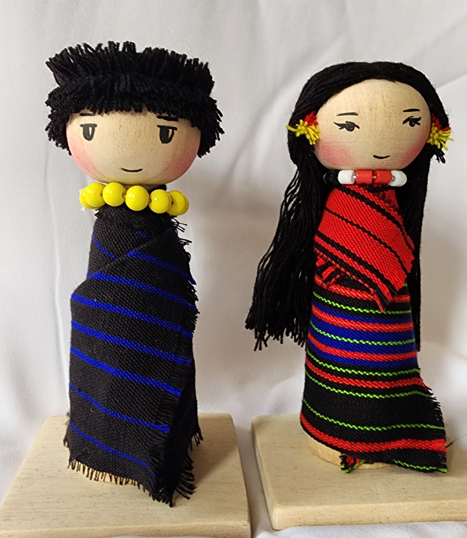 Ikali Little Naga Lotha Couple Wooden Doll Pair – Darjeeling