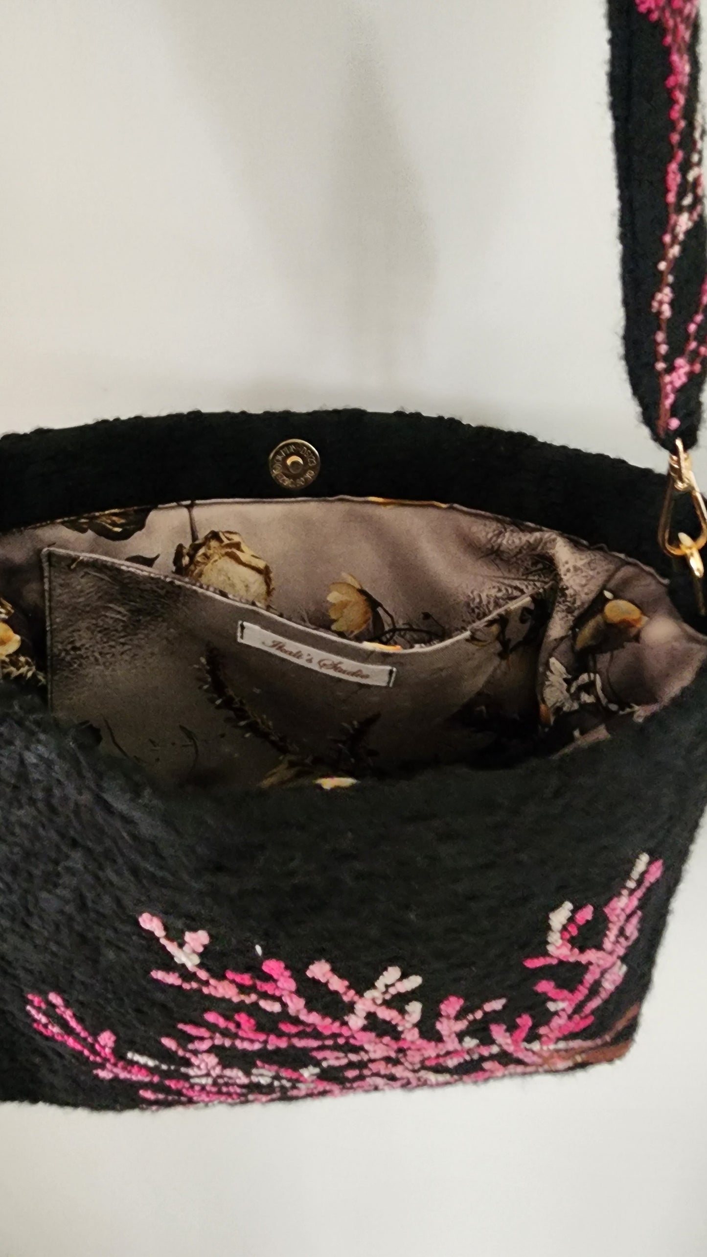 Ikali - Sakura - Hand-embroidered Kumstu bo Bag