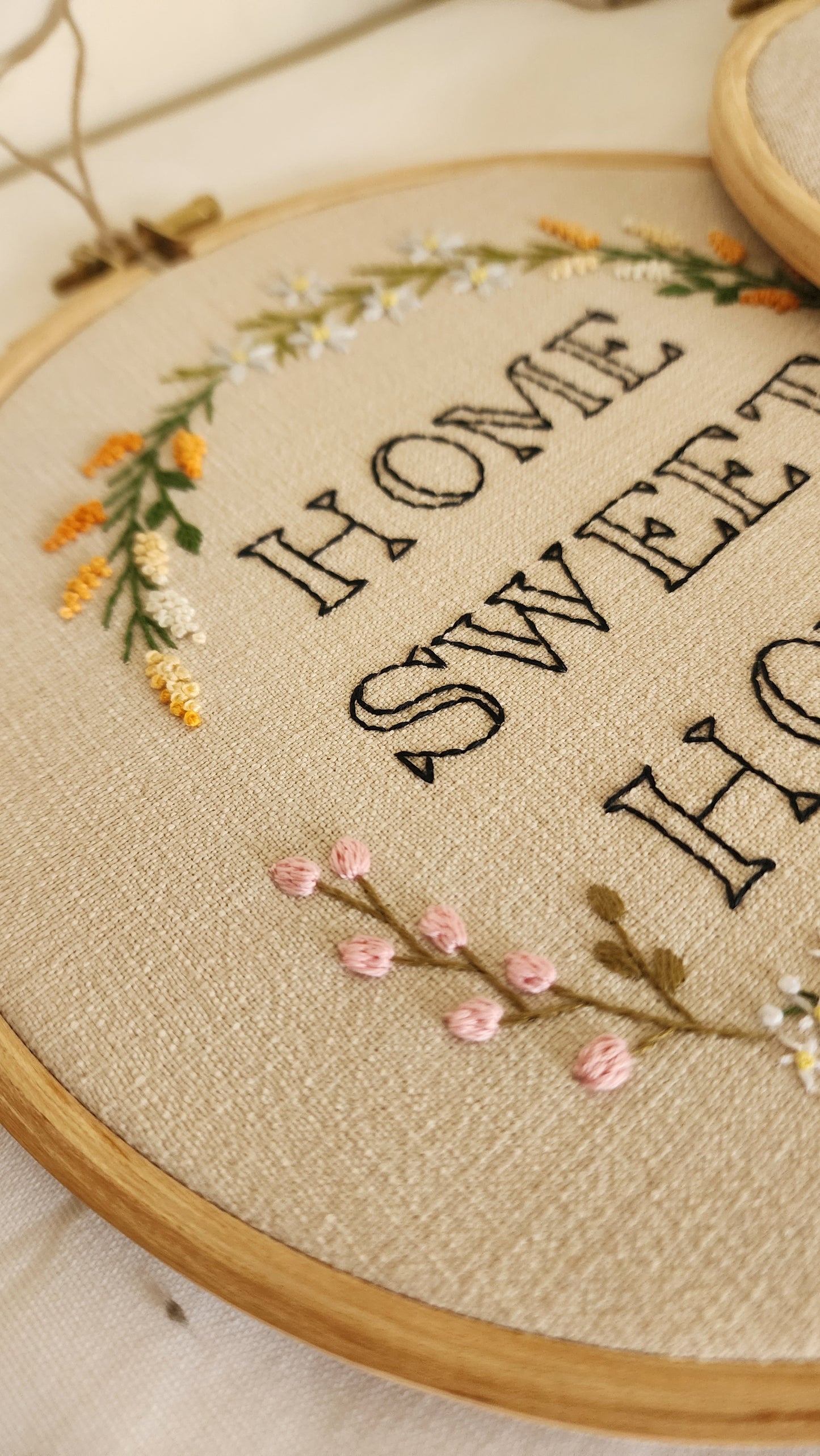 Ikali - Home Sweet Home - Hand-embroidered Wall-hanging Hoop