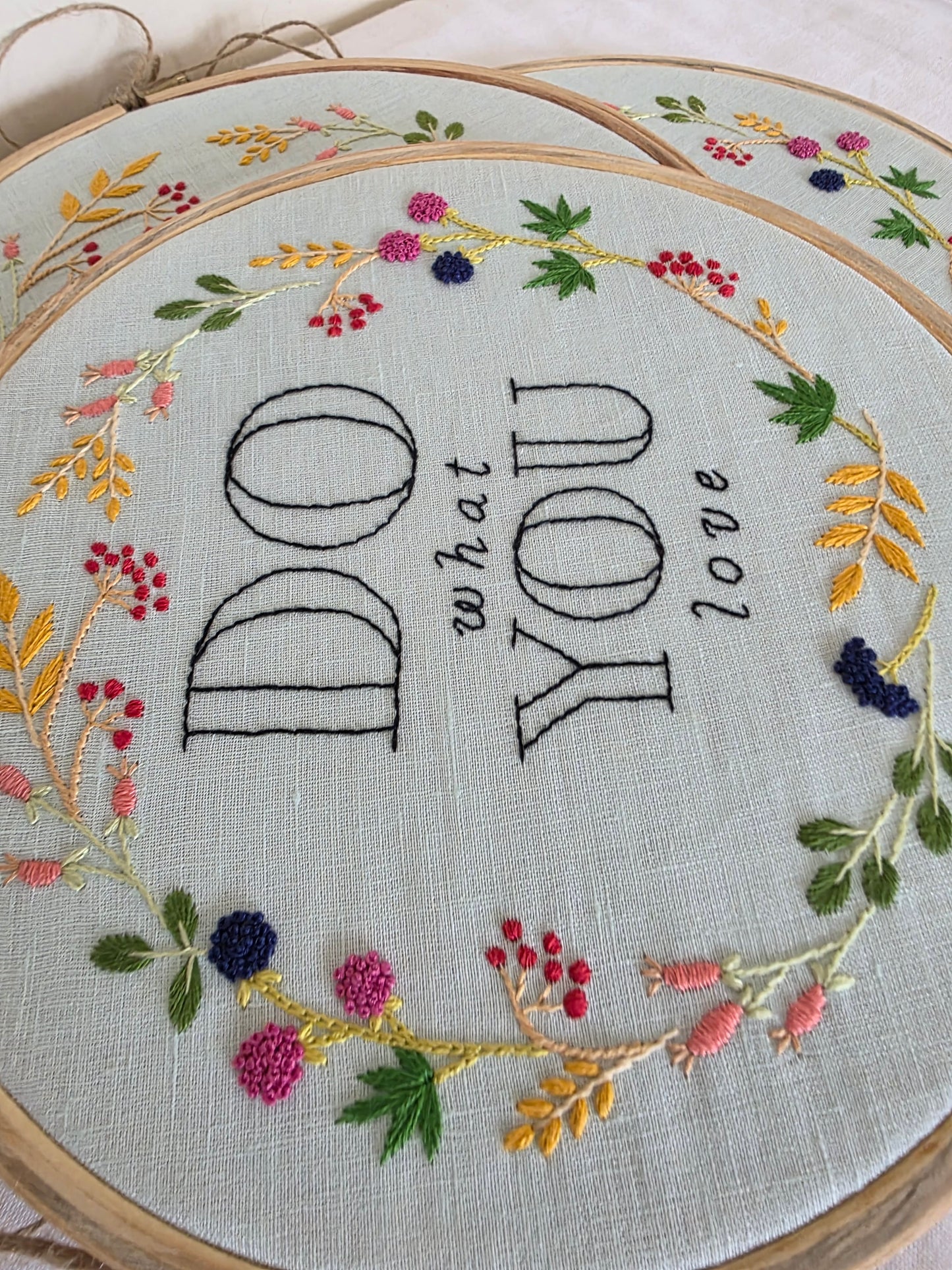 Ikali - Do What You Love - Hand-embroidered Wall-hanging Hoop