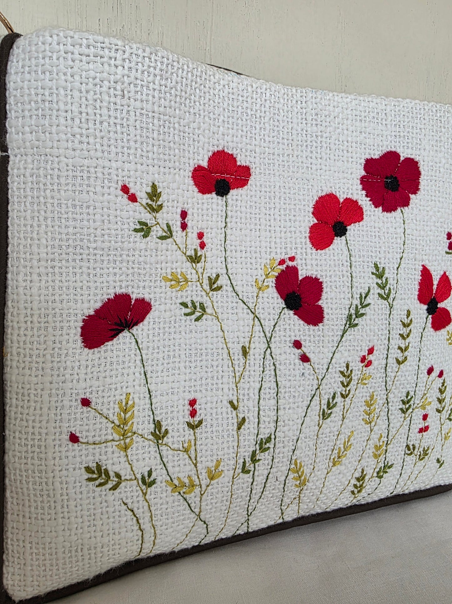 Poppies - Hand-embroidered Kumstu bo Bag