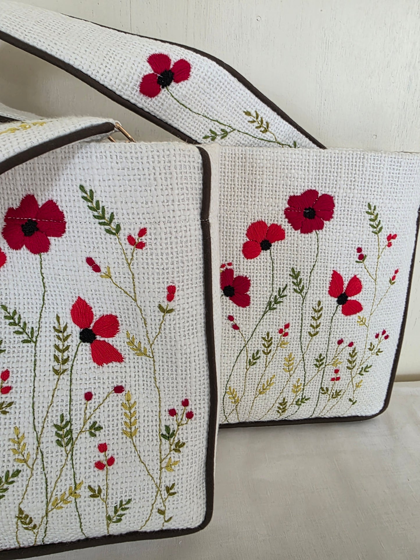 Poppies - Hand-embroidered Kumstu bo Bag