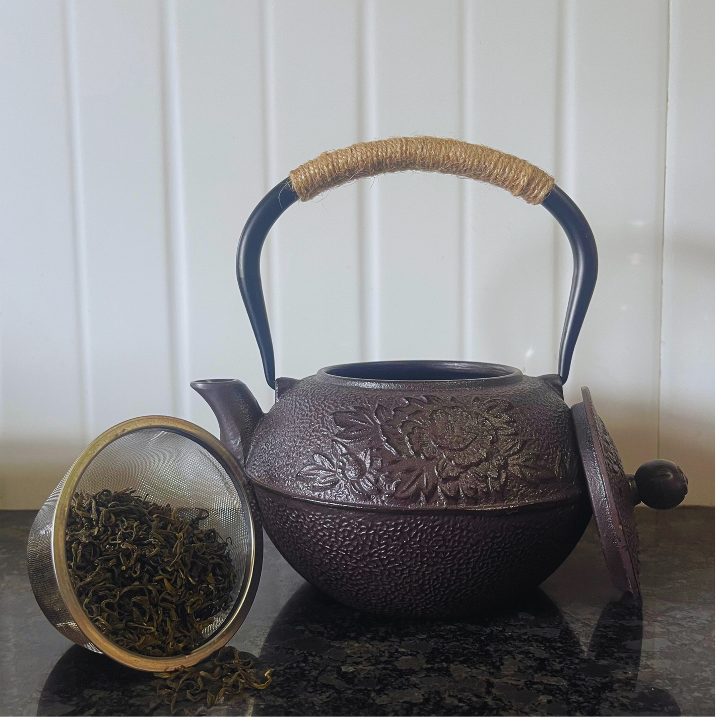 Cast-Iron Hobnail TeaPot - Traditional Japanese Tetsubin (Tetsu-Kyusu) Black Flower TeaPot 1000ml