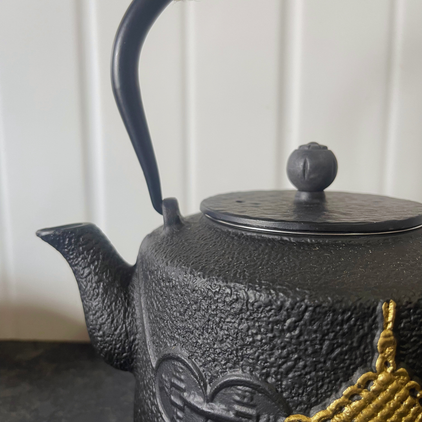 Cast-Iron Hobnail TeaPot - Traditional Japanese Tetsubin (Tetsu-Kyusu) Good Fortune Black TeaPot 1200ml