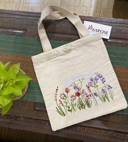 Avirose - Wildflowers - Hand-embroidered Tote