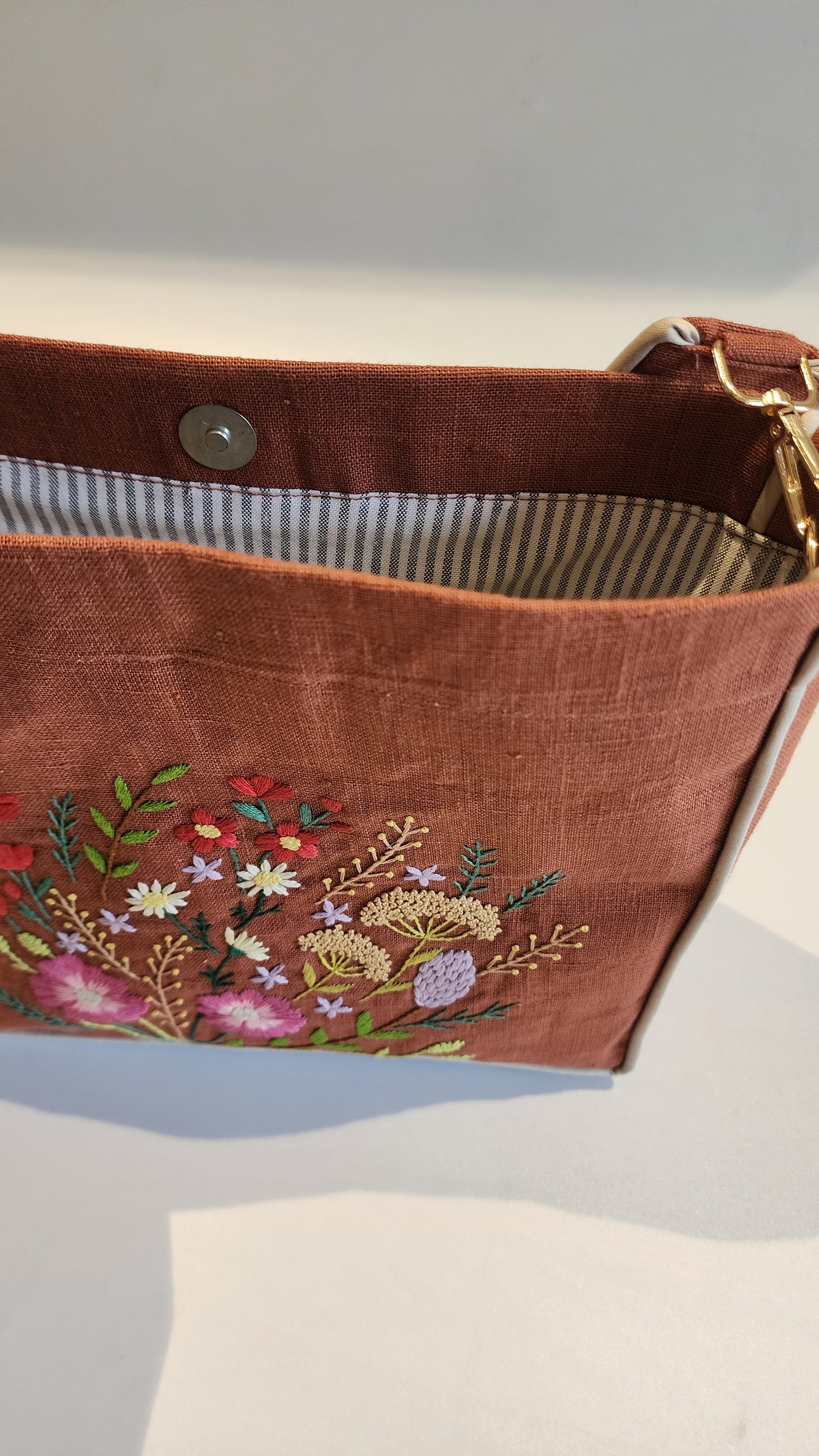 Ikali - Floral Burst - Hand-embroidered Kumstu bo Bag