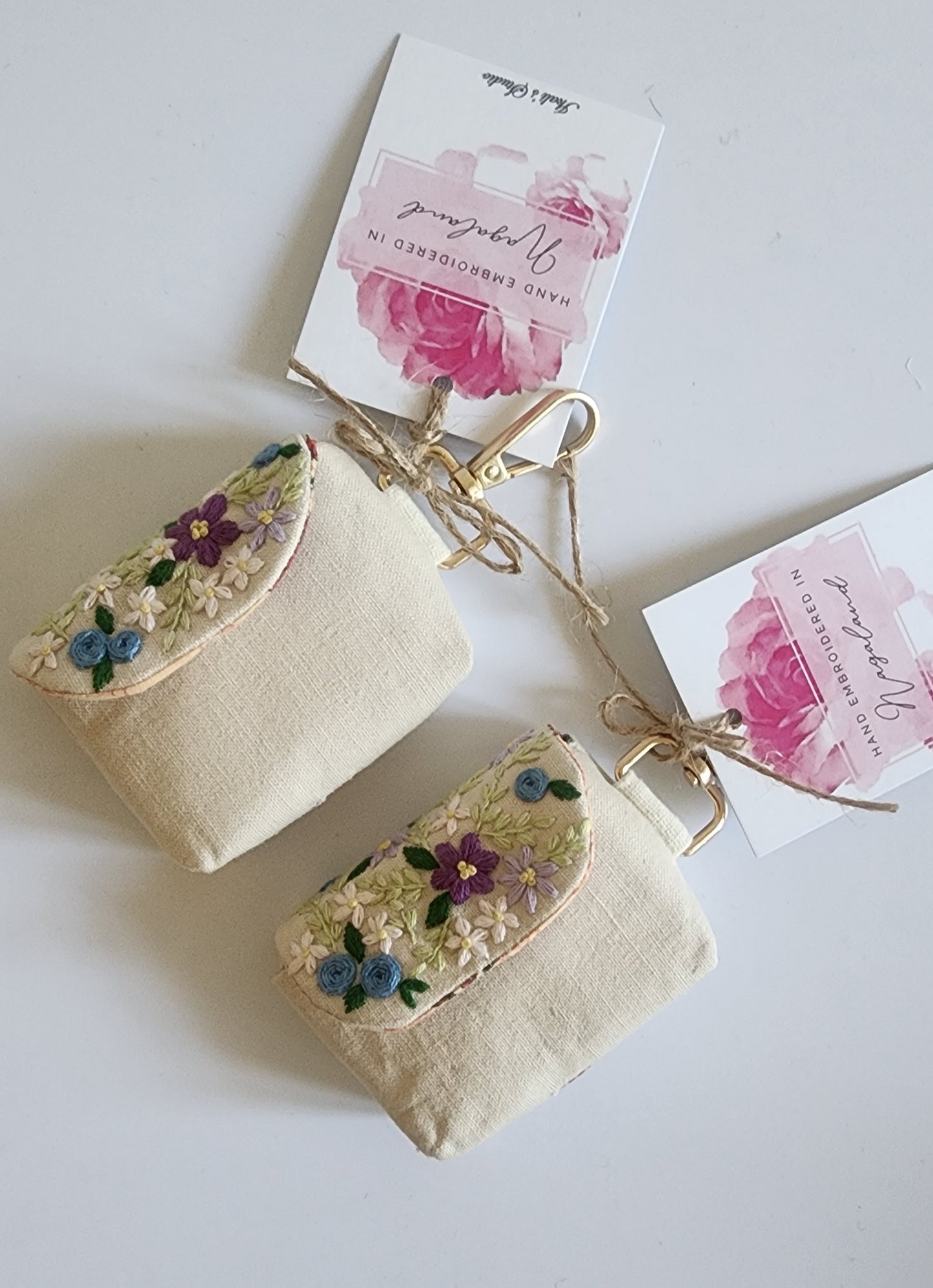 Ikali - Flower Flap - Hand-embroidered Earpod Pouch