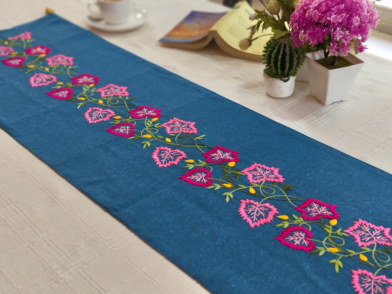Chinar Trail - Table Runner – Darjeeling Connection