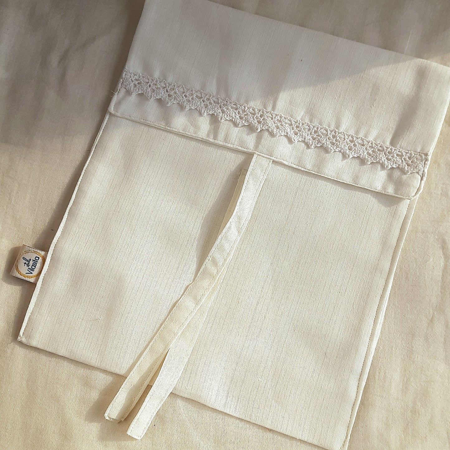 Studio VilaSita - Soft White Lace-trimmed Organic Cotton Lingerie Bag