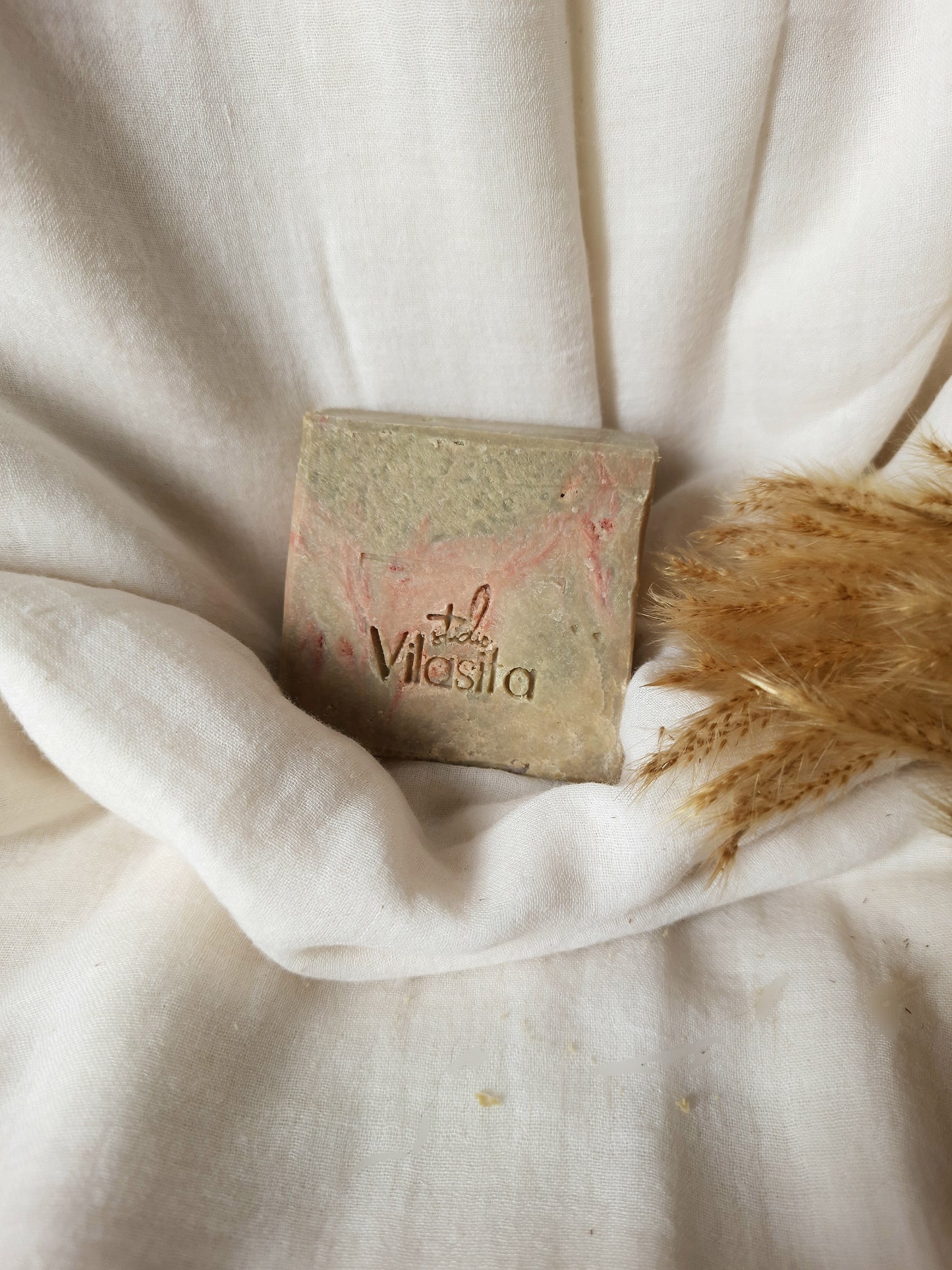 Studio Vilasita - Noor - Plum & Ylang ylang - Handmade Soap