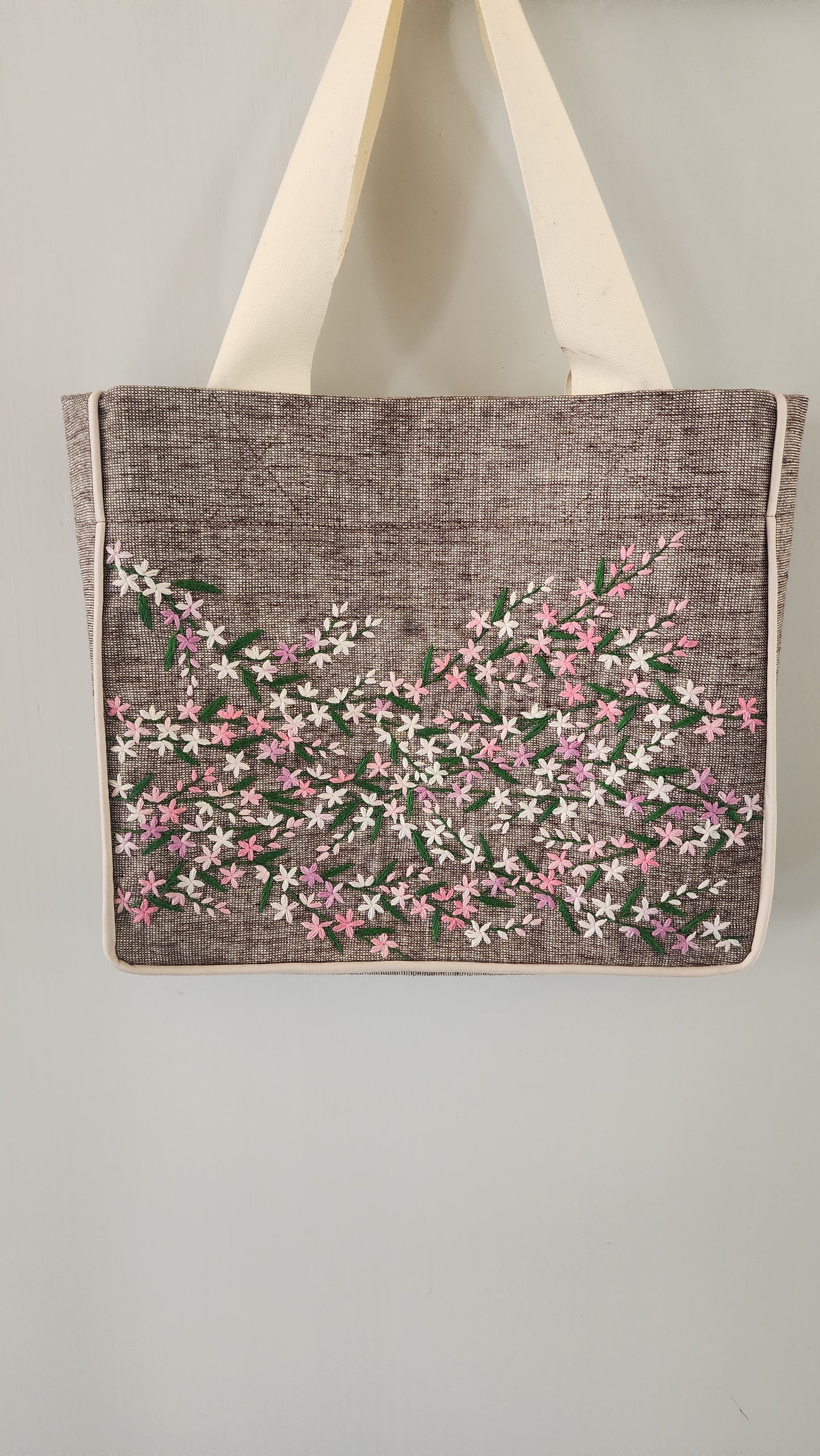 Ikali - Pink Ombre Flowers - Hand-embroidered Kumstu bo Bag