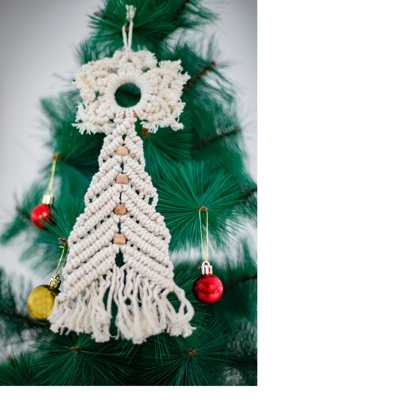 Christmas Tree Ornament in Macrame - Tree Topper Star (White)