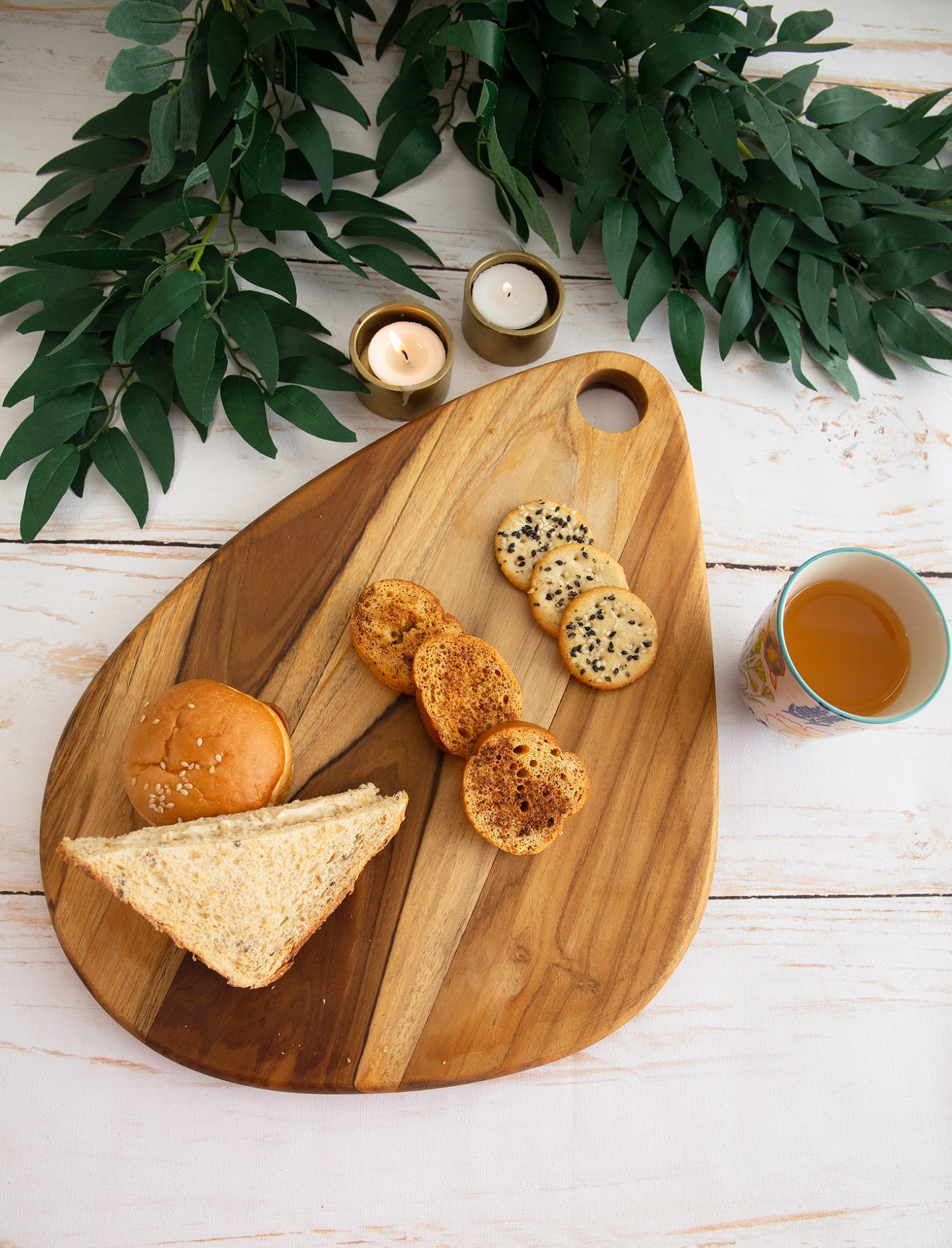 Egg-shaped Teakwood Platter / Cheese Board