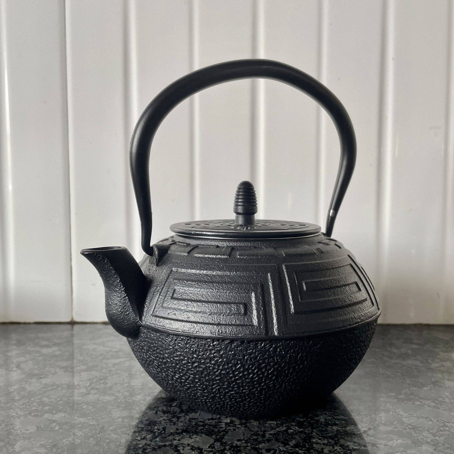 Cast-Iron Hobnail TeaPot - Traditional Japanese Tetsubin (Tetsu-Kyusu Black Square Wave TeaPot 1000ml