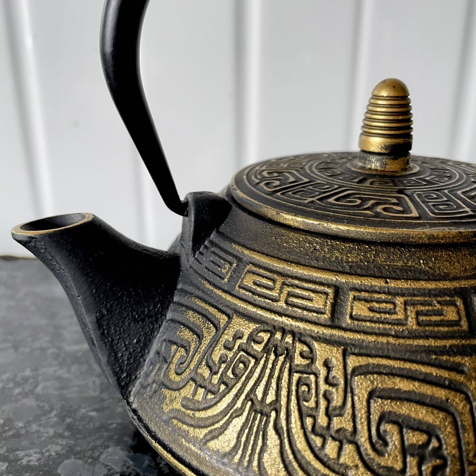 CastIron Hobnail TeaPot Traditional Japanese Tetsubin (TetsuKyusu